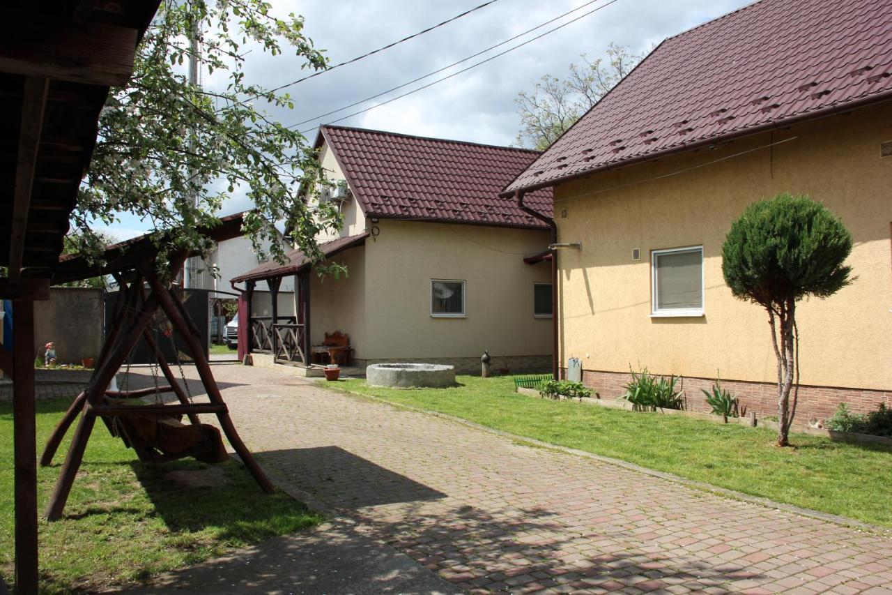 Appartamento Ріточка Berehove  Esterno foto